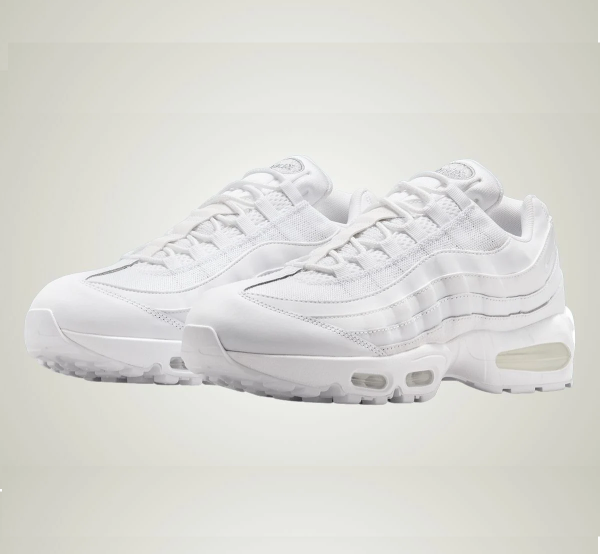Air max 95- Triple white